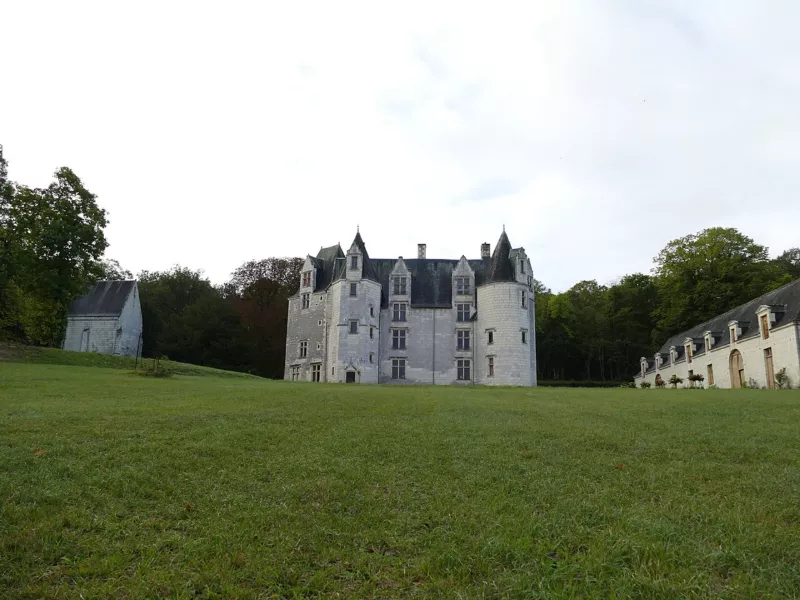 Château Brétignolles 01