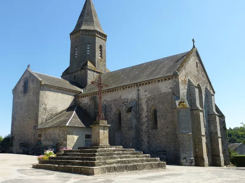 Châteauponsac Église Saint-Thyrse