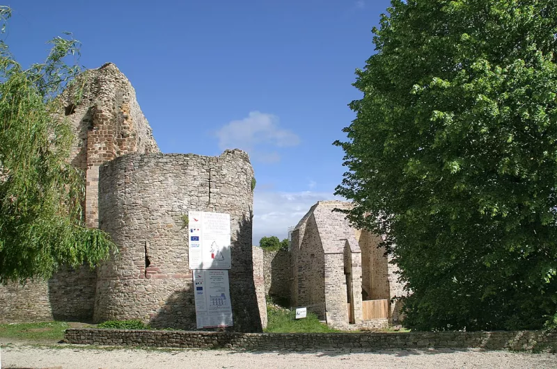 00 1204 Évron - Pays de Loire (France)