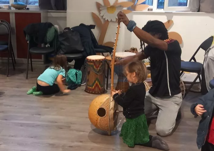 Eveil musical par Afriskaspora