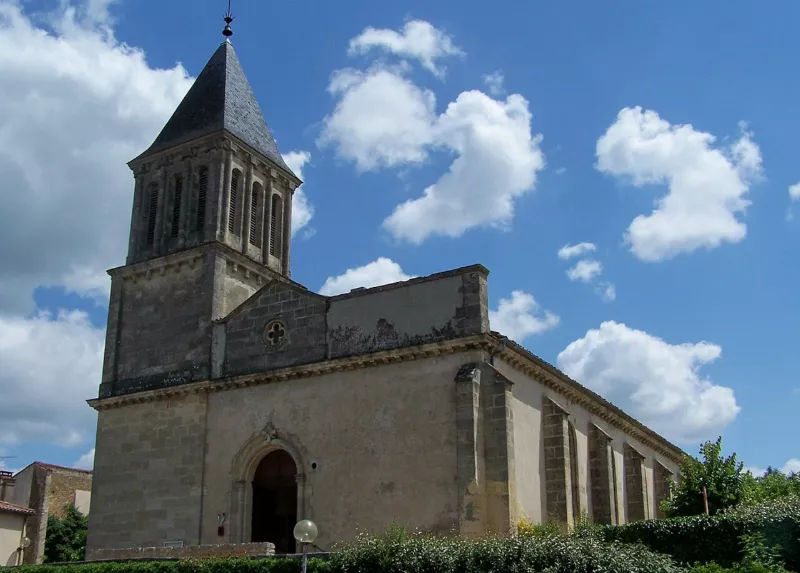 Saint-Pierre-d'Aurillac Église02