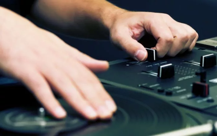 Stage vacances scolaires " DJING "