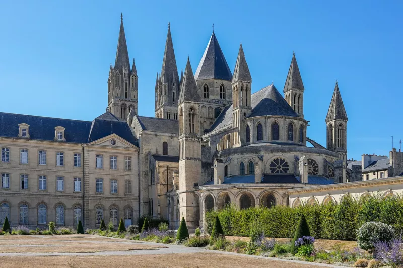 1015 Abbaye aux Hommes in Caen Photo by Giles Laurent