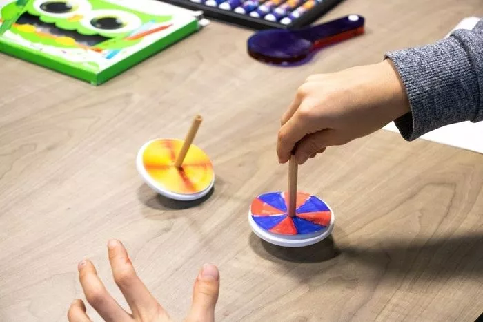Les petits labos - Joue avec les couleurs !
