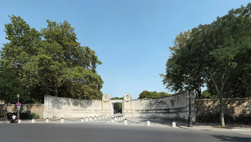 Père-Lachaise - entrée principale 02