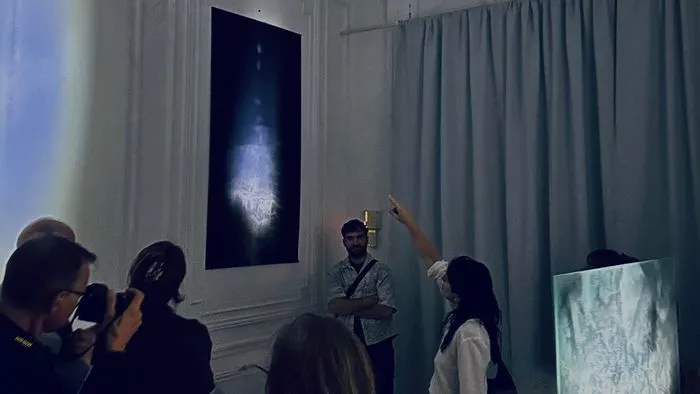 Visite de l'exposition Résonances en présence de l'artiste