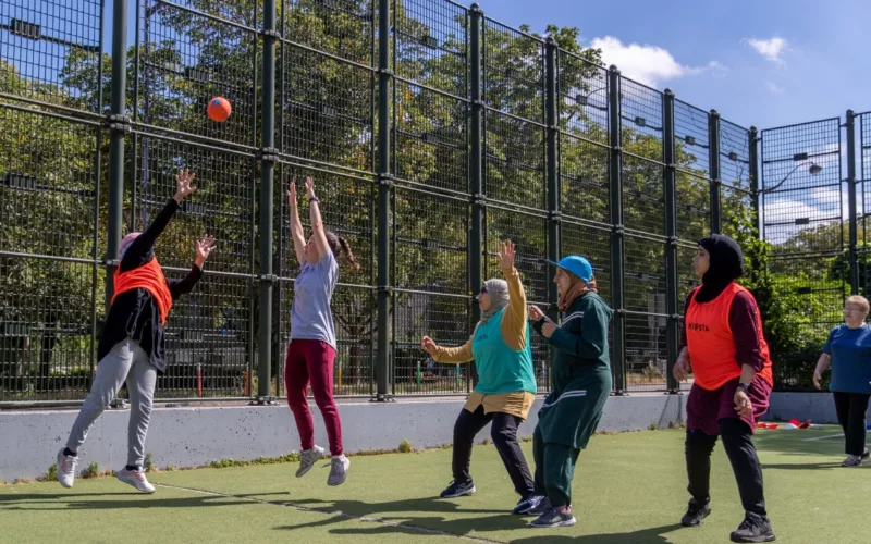 Paris Sportives : activités fitness , cardio , renforcement musculaire ainsi que Football par Académie Football Paris 18