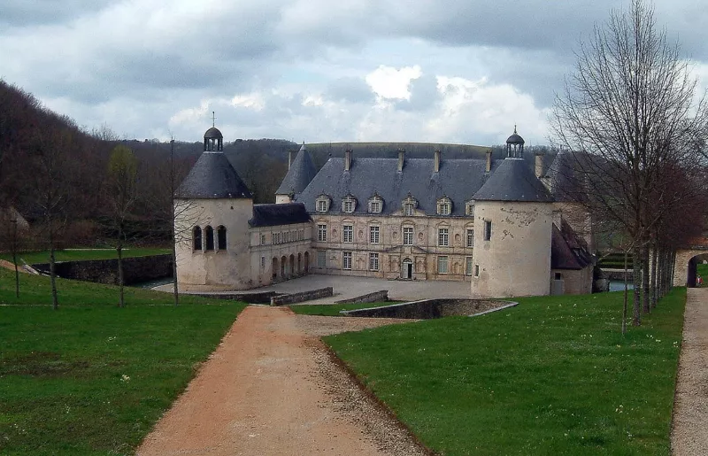 Chateau Bussy Rabutin - vue1