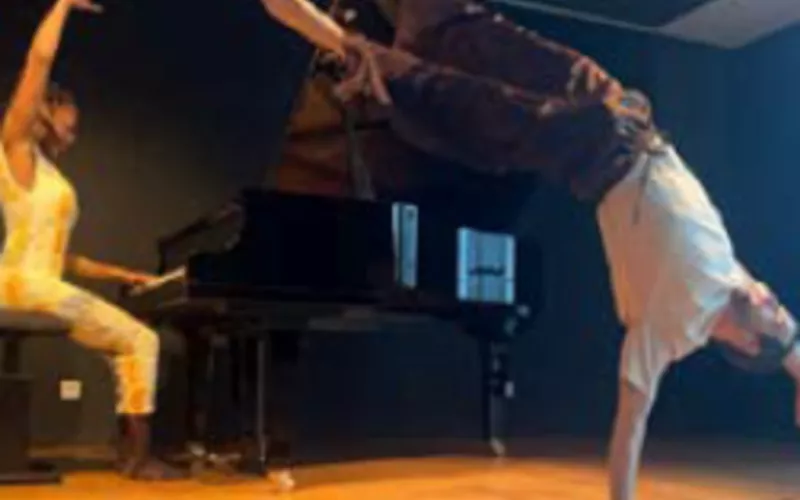 Moovin piano