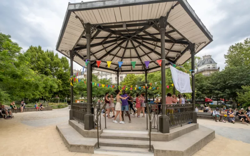 Kiosque en Fête au jardin des Champs-Élysées