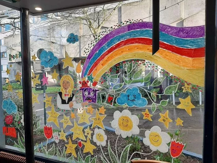 ATELIER MÈCHES VITRINES