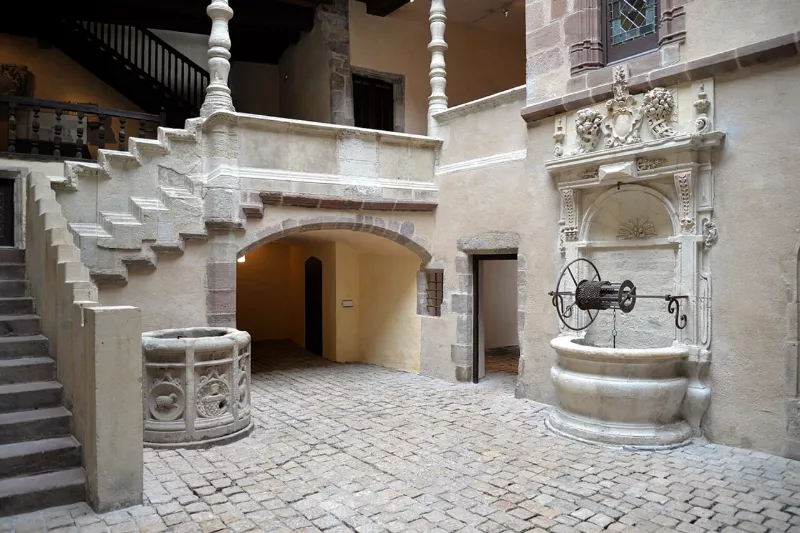 France Occitanie 12 Rodez Musée Fenaille 01