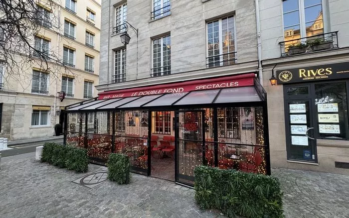 Le Double Fond : spectacle de magie – café-théâtre de la magie