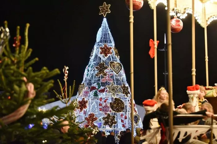 MARCHÉ DE NOËL FÉERIQUE