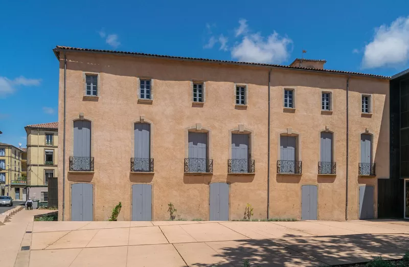 Hotel de Fleury in Lodeve 02