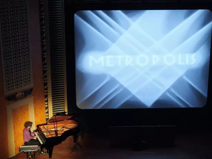 CINÉ-CONCERT · METROPOLIS