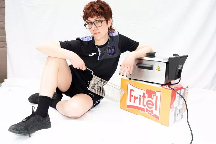 FRITEUSE de Jeanne Spaeter
