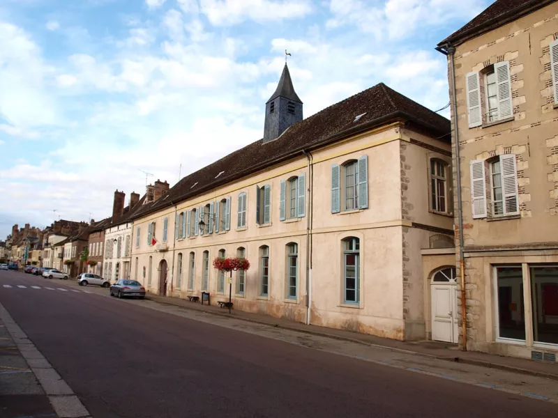 Villeneuve-sur-Yonne-FR-89-hopital-a2