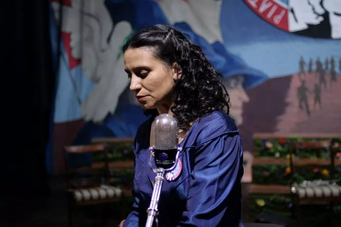 MEG X FILMAR : Violeta se fue a los cielos