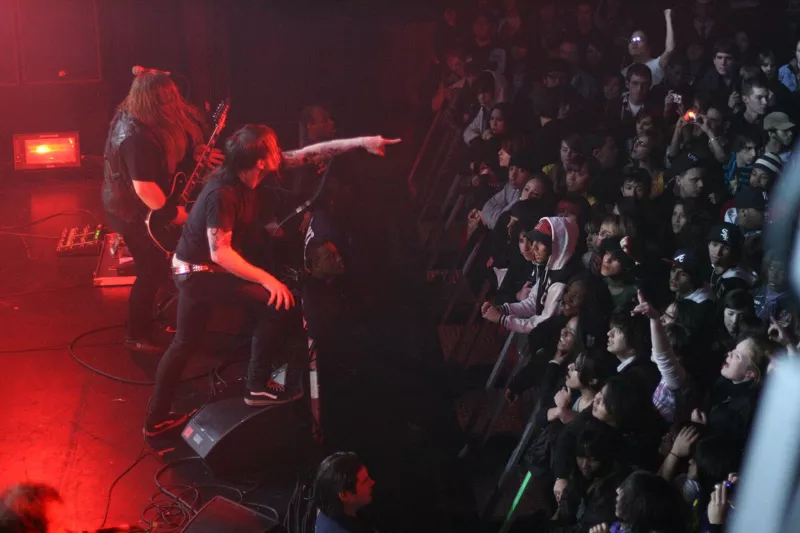 Cancer Bats live 09