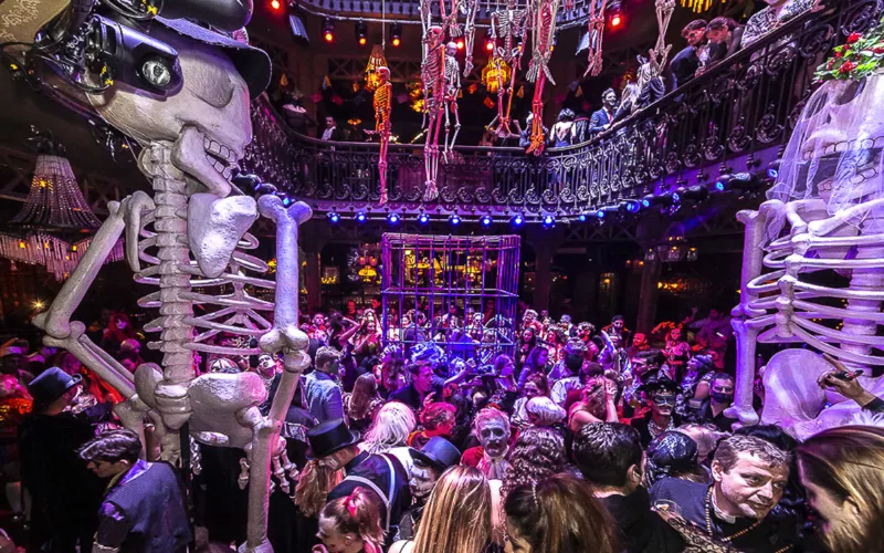 Le Bal des Vampires / Soirée électro chic