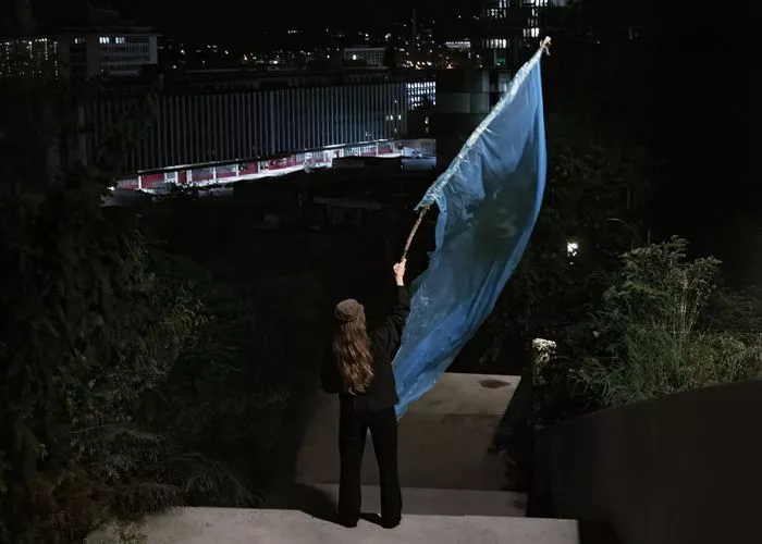 Eve Chariatte, NIGHT WALK