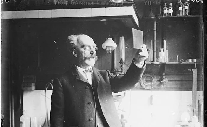 Histoire de la photographie : phénomènes et procédés