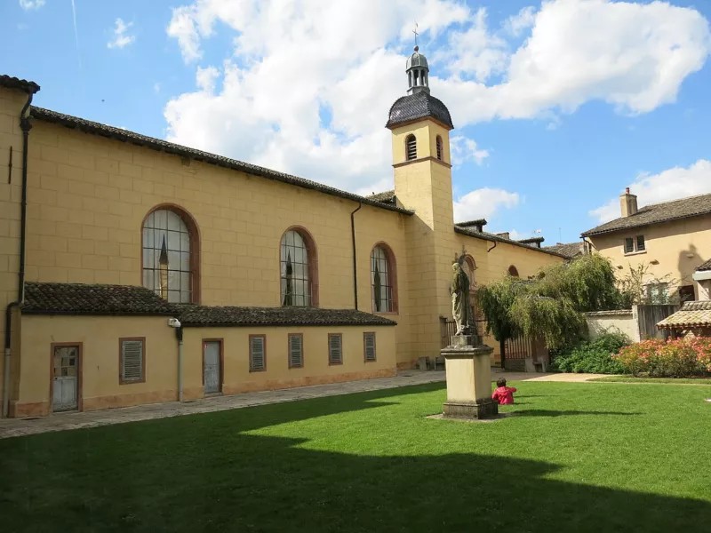 Hôtel-Dieu de Tournus (Sainte-Marthe garden)