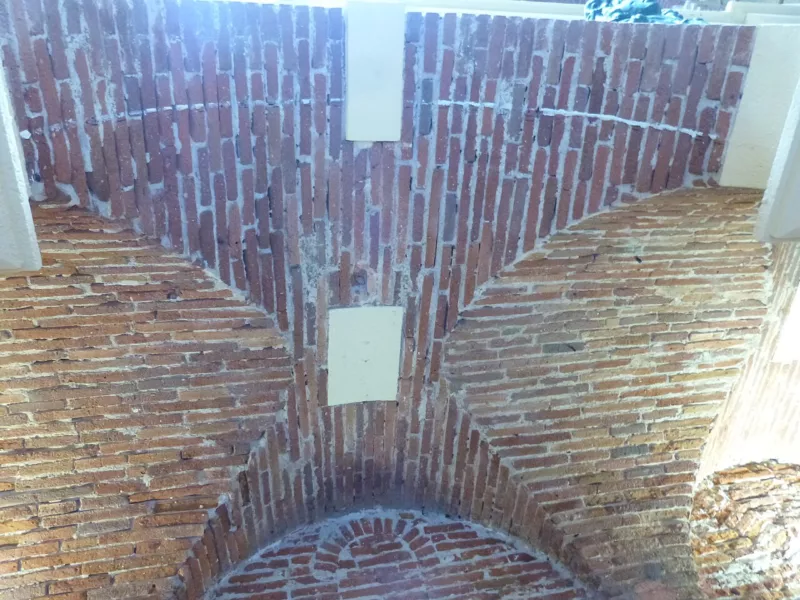 Plafond de la galerie de la salle au bassin romain