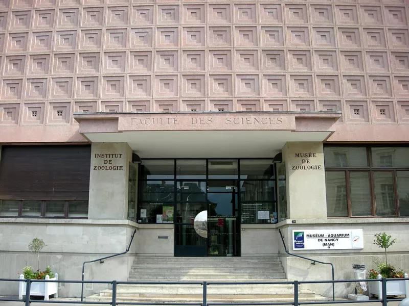 Nancy-Aquarium-Front