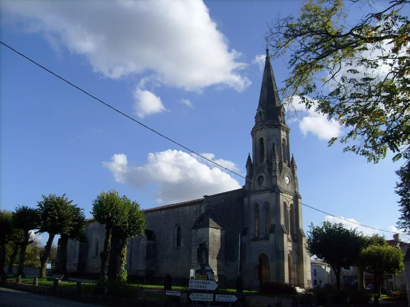 Eglise de Saint-Dizant du Gua - panoramio