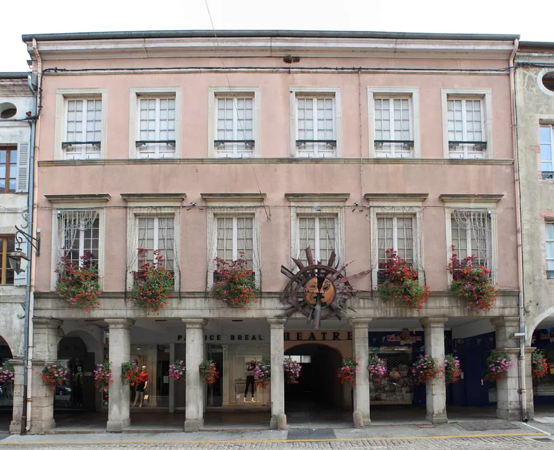 Théâtre municipal Louhans 1