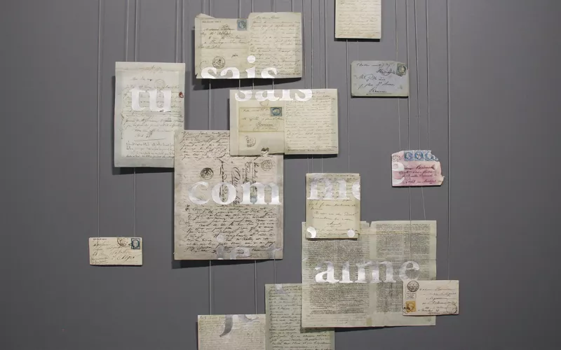 « Eclats d'amour - carte blanche à Laurent Pernot » au Musée Postal