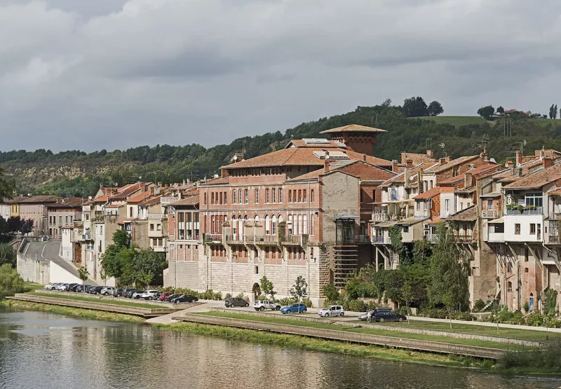 Monuments aux Morts