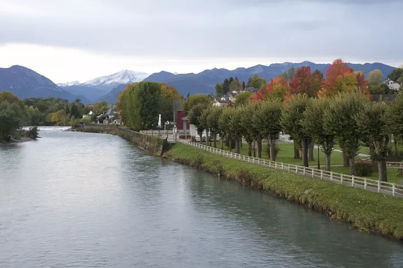 Sur le pont de Nay