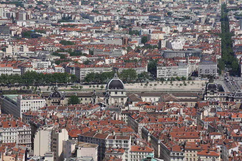 029. Photo prise depuis les toits de la Basilique Notre-Dame de Fourvière