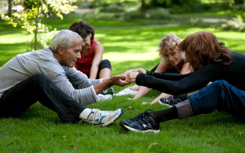 Sport seniors en plein air : Gymnastique Posturale par Paris Université Club