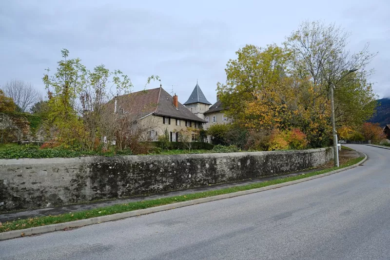 Château de Saint-Sixt (50698447898)