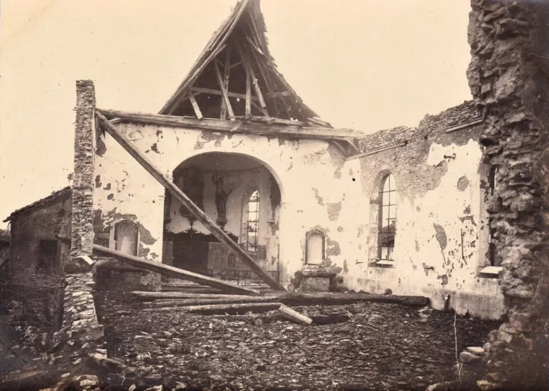 Herbéviller (54) - L'église bombardée 1918