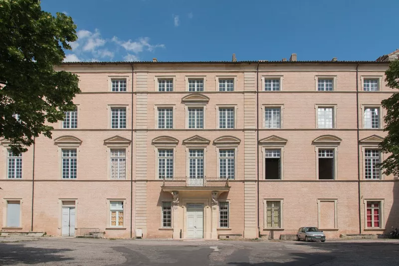 Uzès-Palais épiscopal-20140501