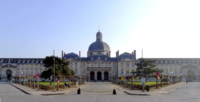 Hôpital Pitié-Salpêtrière