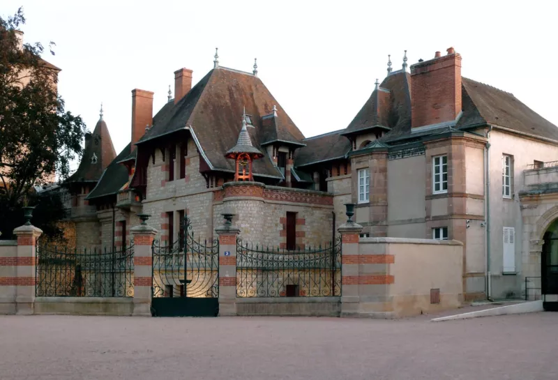 Maison Mantin Moulins 1 cropped