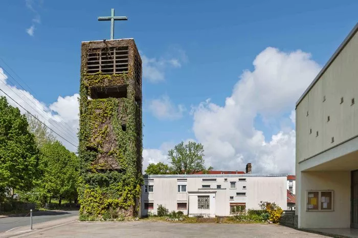 Église Saint-Pie-X Un centre paroissial dans le quartier LIP
