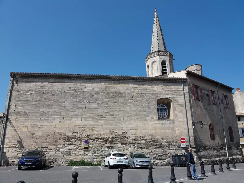 Arles - Église du couvent des Cordeliers, façade est