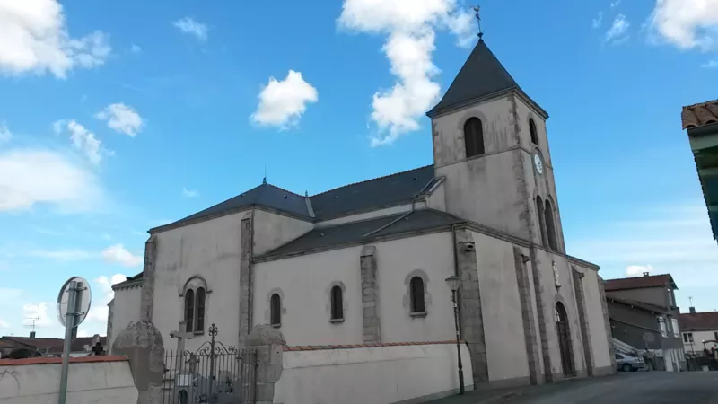 Place de l'église, La Guyonnière