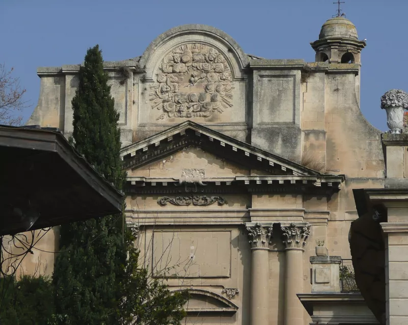 Arles, chapelle de l'ancien hospice de la Charité, classée M.H.