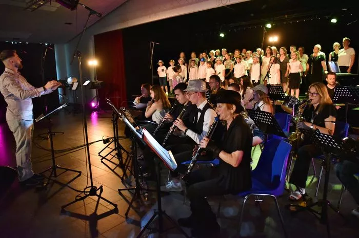 Les musiciens du Smooth Jazz Band partagent leur expérience