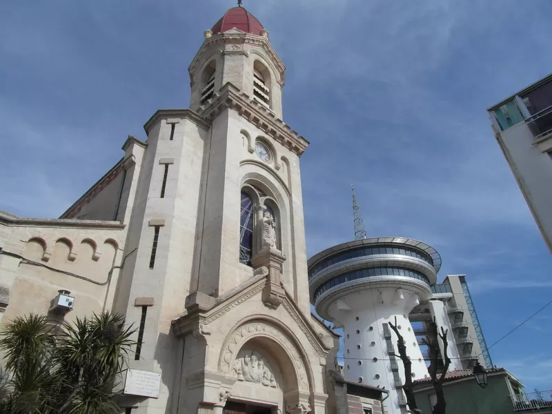 Le Phare et l'église de Palavas