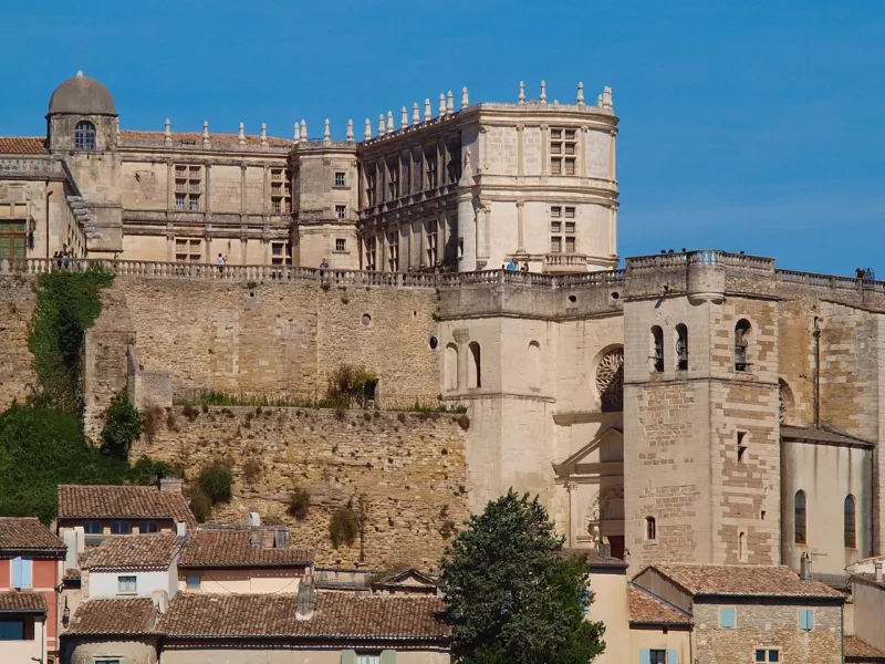 Collégiale Saint Sauveur de Grignan et château