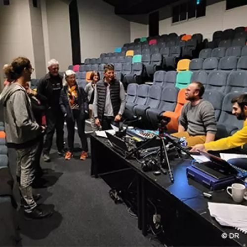 "Tous au théâtre"